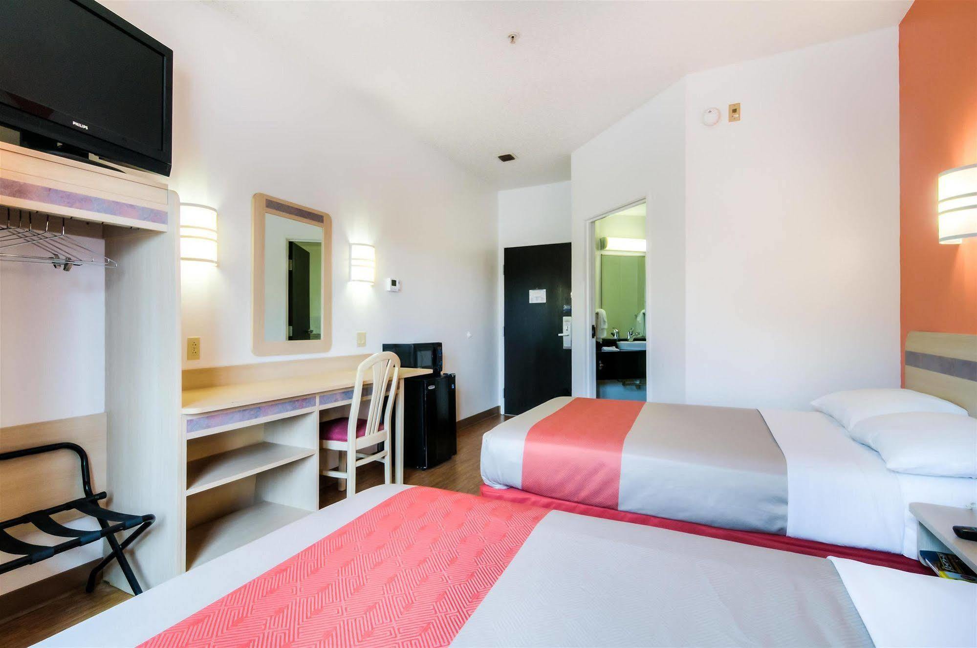 Motel 6-Joliet, Il - Chicago - I-55 Eksteriør billede