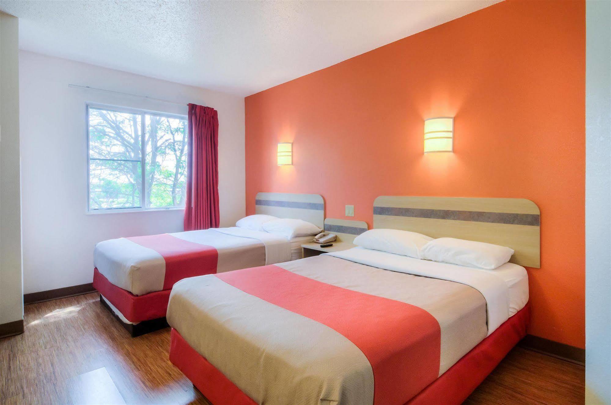 Motel 6-Joliet, Il - Chicago - I-55 Eksteriør billede