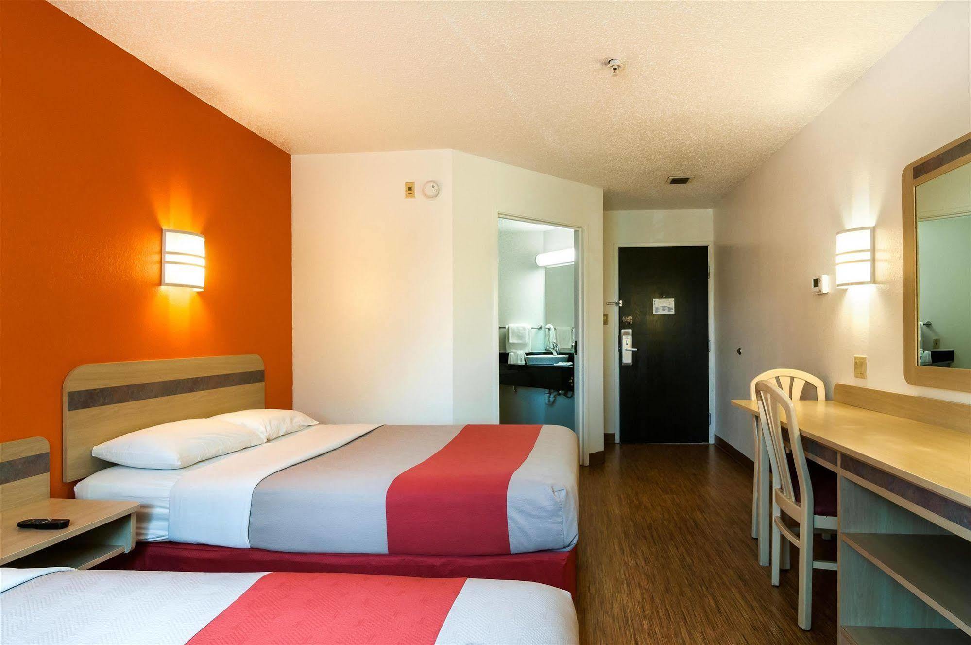 Motel 6-Joliet, Il - Chicago - I-55 Eksteriør billede