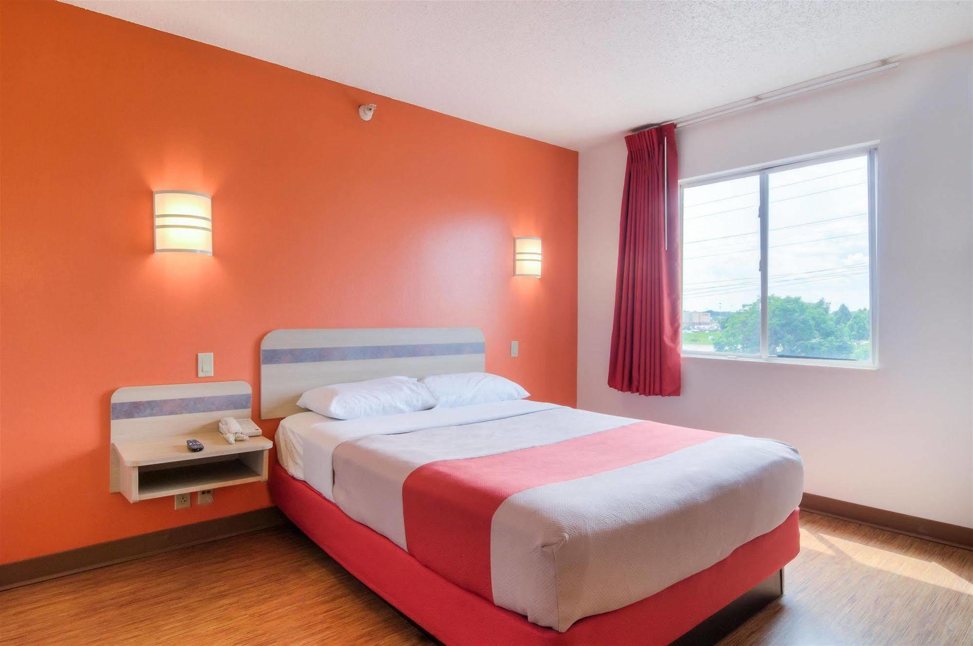 Motel 6-Joliet, Il - Chicago - I-55 Eksteriør billede